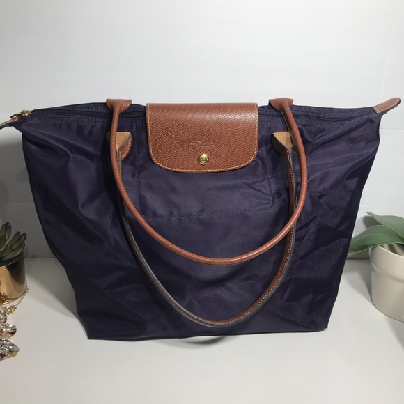 Longchamp Handbags - Longchamp Paris Le Pliage Bilberry Purple Tote